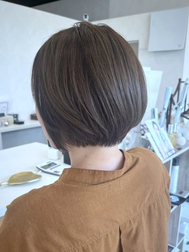 白髪を活かすヘアエステ|柳通り・船越エリアの大人髪ケア